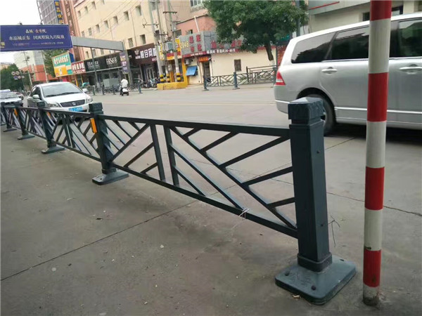 道路護(hù)欄